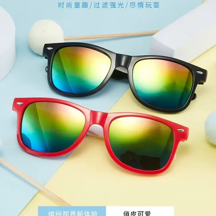 Lunettes de soleil colorées pour enfants