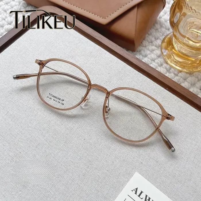 Nouvelle monture de lunettes ultra-légère en titane pour femmes