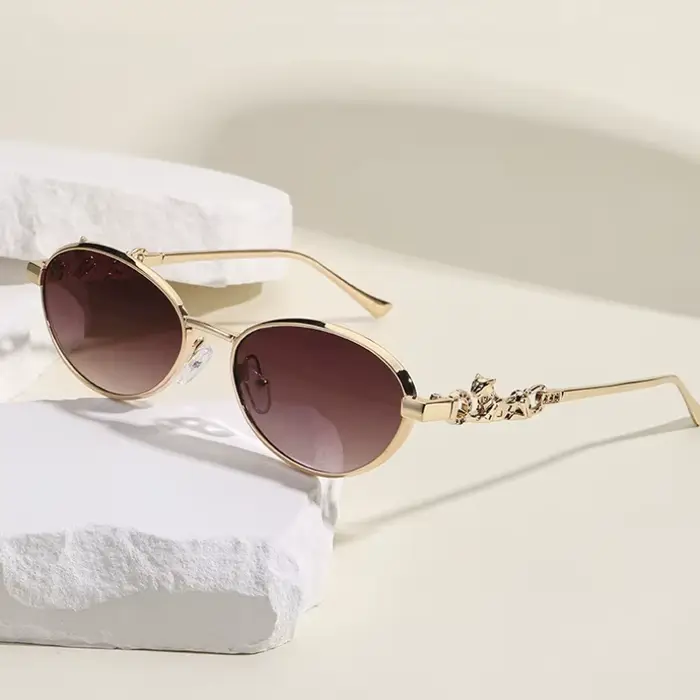 Lunettes de soleil ovales de marque pour femme