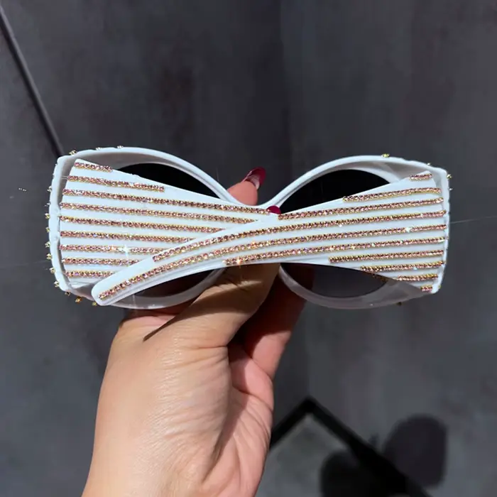 Bling diamant ovale Punk lunettes de soleil femmes à la mode ronde luxe