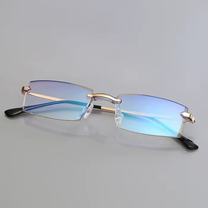 Revêtement de haute qualité sans cadre fini myopie lunettes femmes Anti-lumière bleue Prescription l