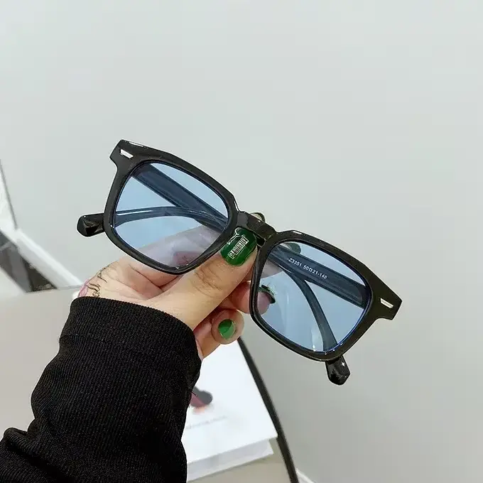 Lunettes de soleil carrées Vintage pour femmes, rétro, verres jaunes et rouges, couleurs acidulées