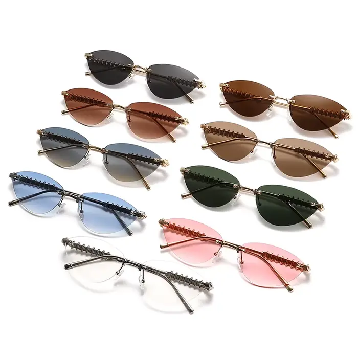 Lunettes de soleil œil-de-chat sans monture pour femme