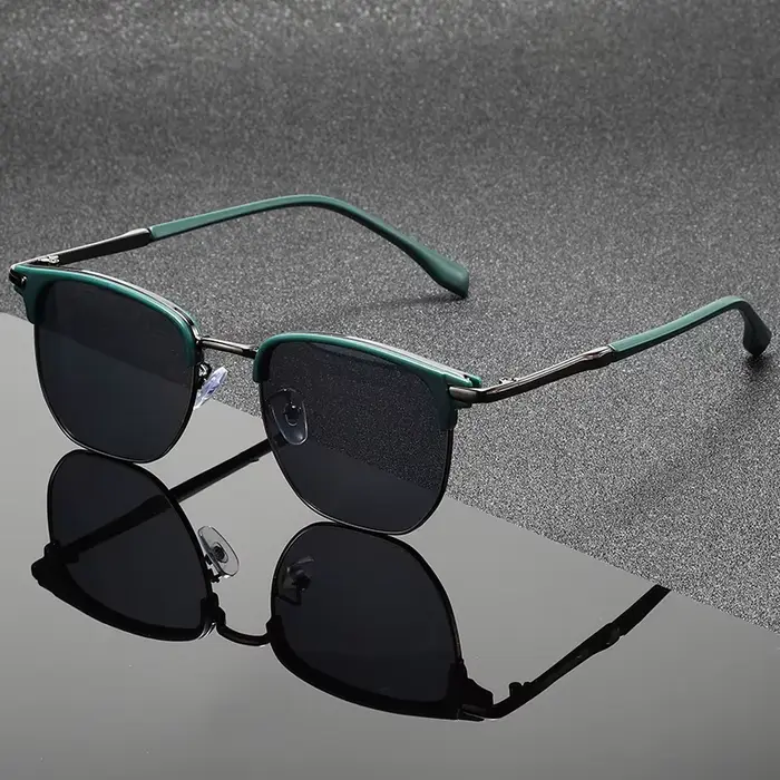 Lunettes de soleil carrées de luxe hommes femmes marque concepteur tendance alliage cadre lunettes d