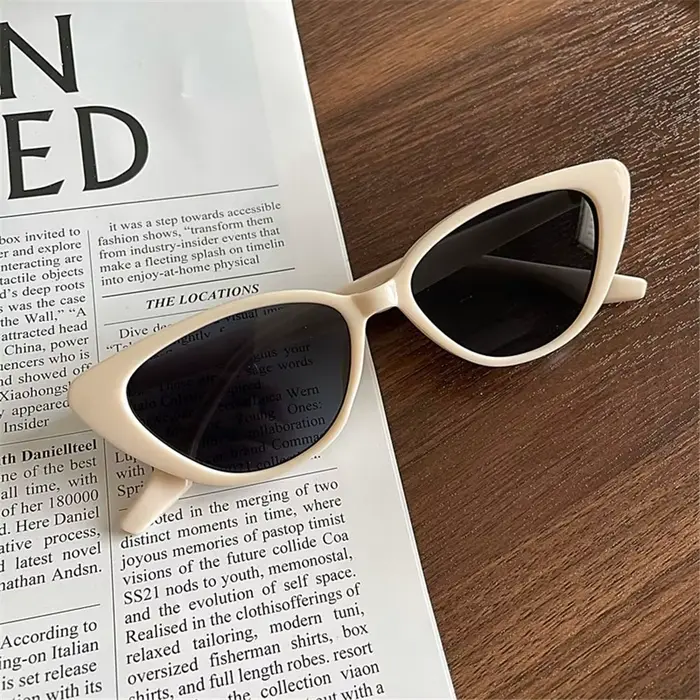 Lunettes de soleil rétro en forme d'œil de chat pour femmes, petite monture, lunettes de protection 