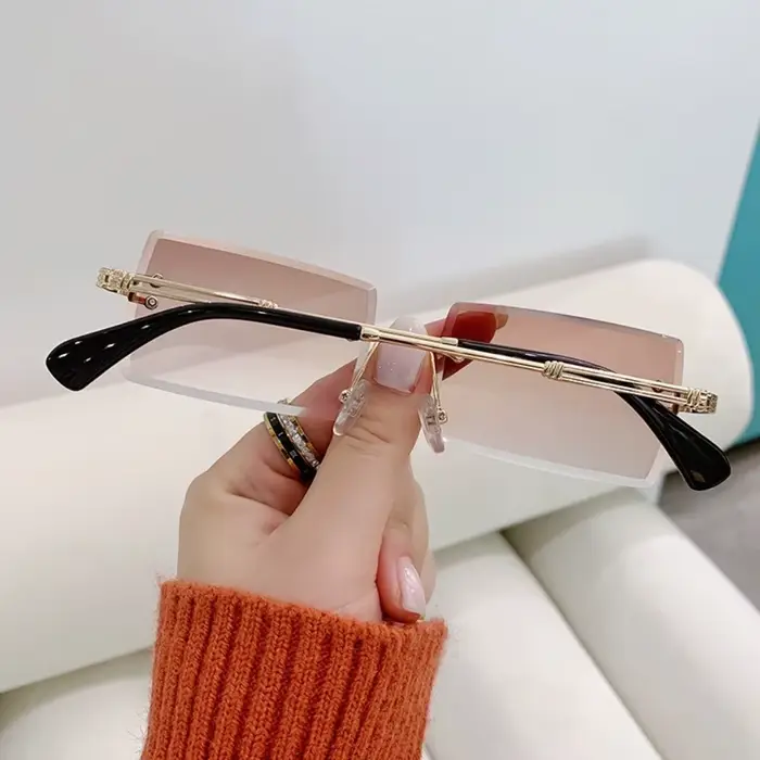 Marque de luxe Rectangle dames lunettes de soleil femmes sans monture