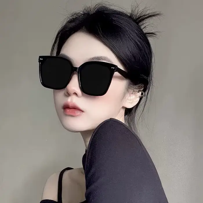 Lunettes de soleil surdimensionnées à la mode pour femmes et hommes