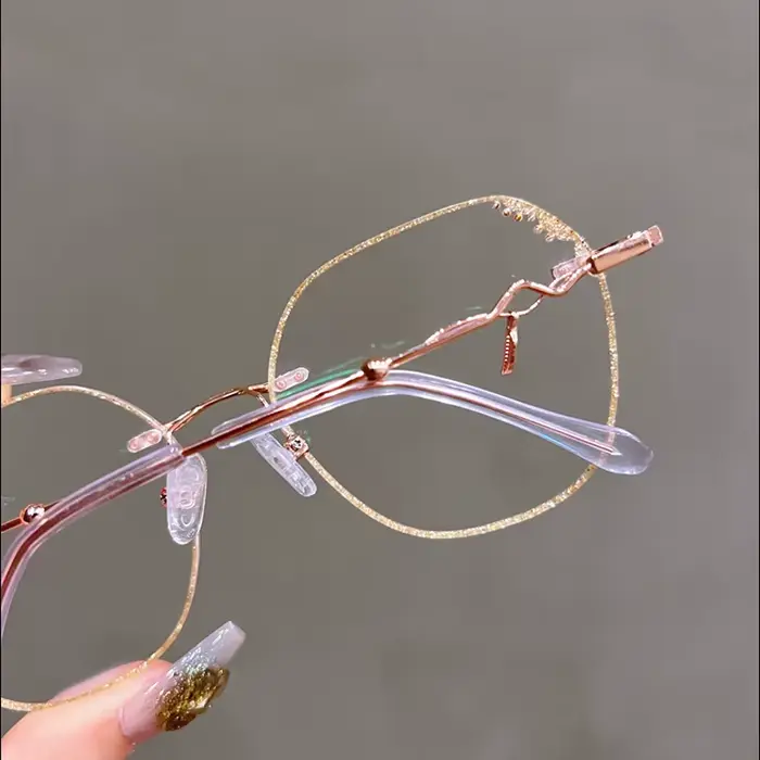 Lunettes Anti-lumière bleue pour femmes, verres très clairs, pour myopie, mode astigmatisme, monture