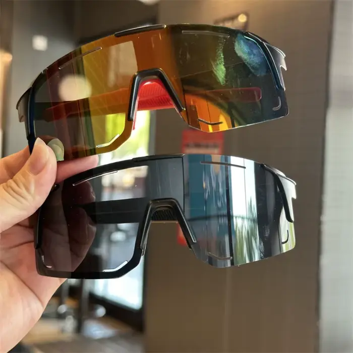 Lunettes de soleil de sport en plein air