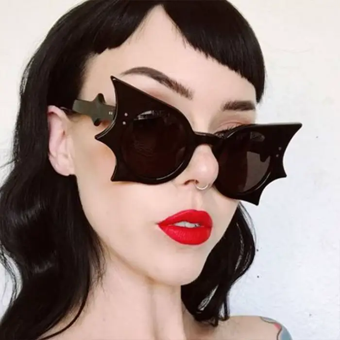 Lunettes de soleil gothiques en forme de chauve-souris sans bords pour femmes