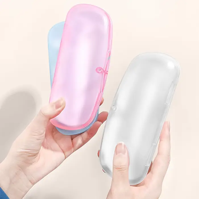 Étui à Lunettes Transparent en Plastique