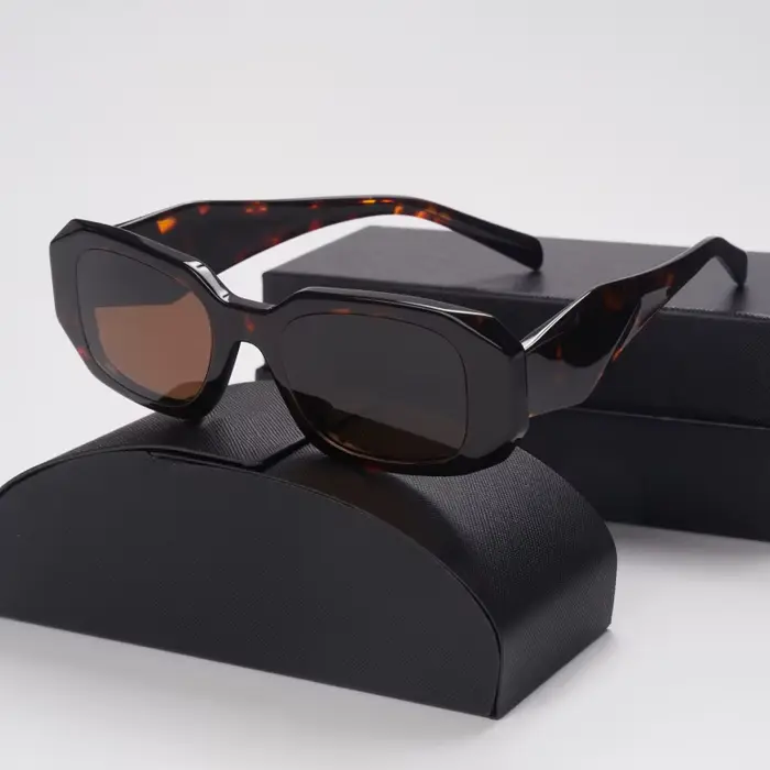 Lunettes de soleil carrées en acétate très tendance pour femmes