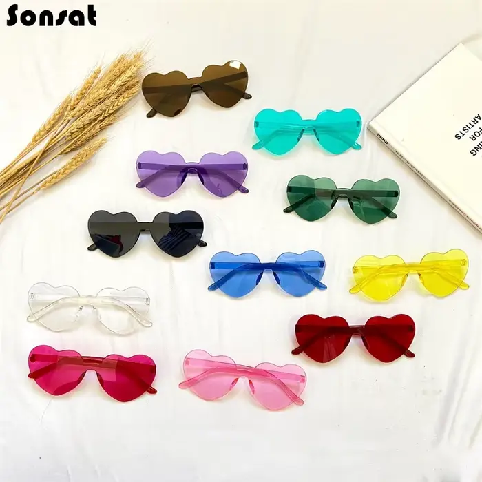 Lunettes de soleil coeur d'amour