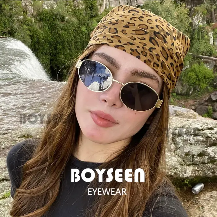 Lunettes de soleil à monture ovale pour femmes