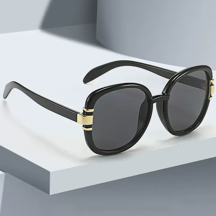 Lunettes de soleil décoratives dégradées pour femmes