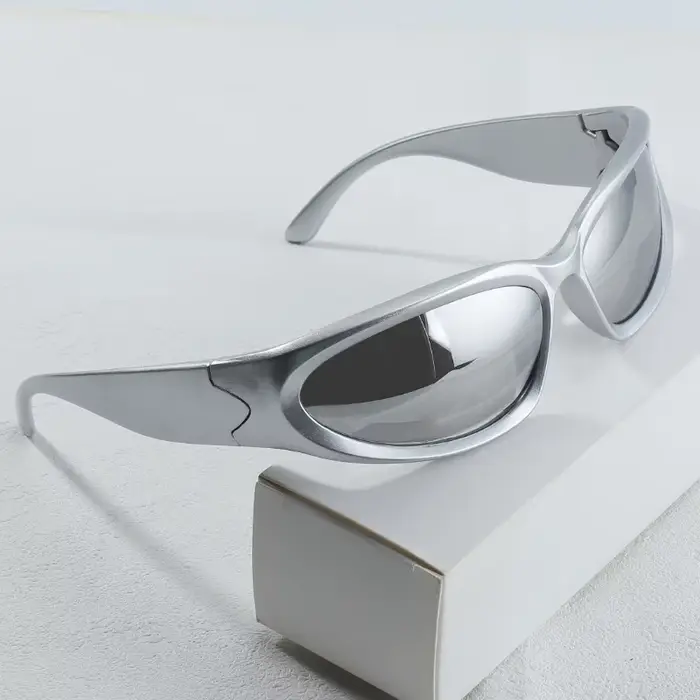 Lunettes argentées à monture irrégulière de style Y2K, parfaites pour les concerts, les fêtes et les