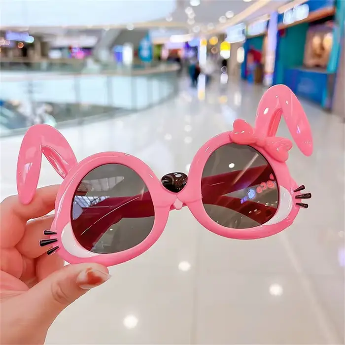 Lunettes de soleil lapin de dessin animé