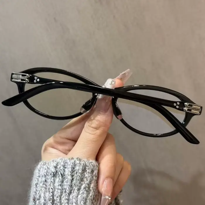 Lunettes photochromiques sur ordonnance pour femmes et hommes
