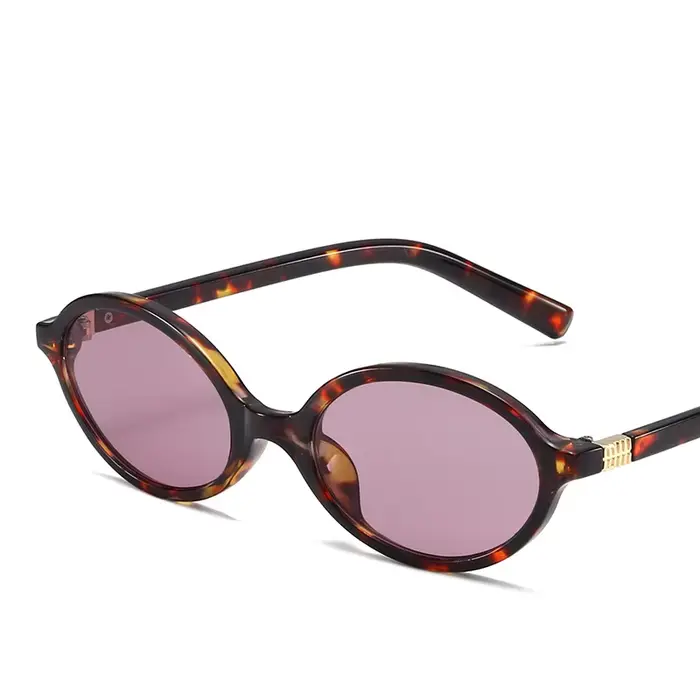 Mignon petit cadre ovale femmes lunettes de soleil Sexy léopard rétro luxe lunettes de soleil dames 