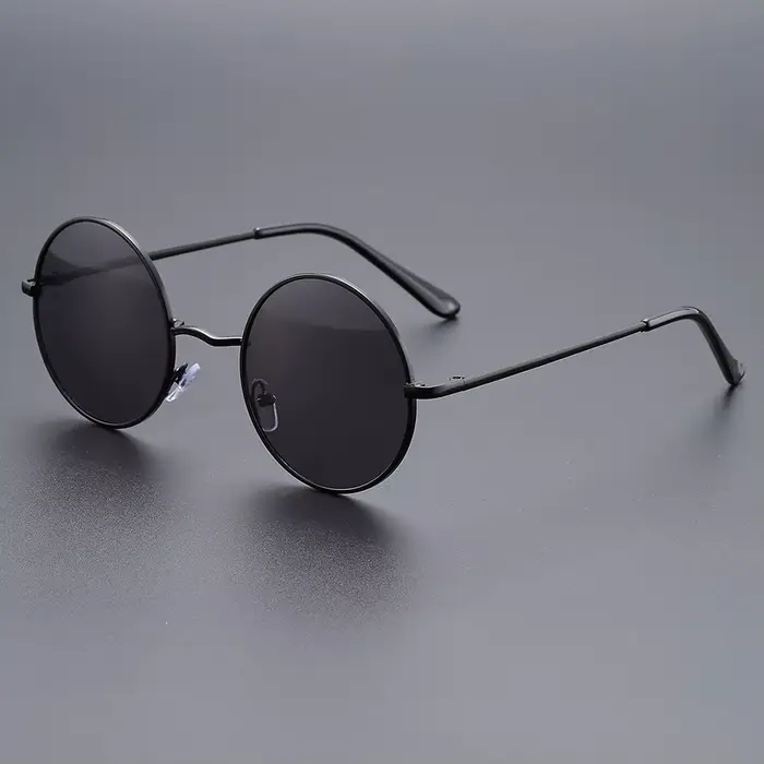 Lunettes de soleil rétro à monture ronde pour la mode ; idéales pour les fêtes