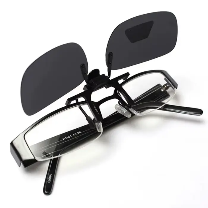 Lunettes de soleil polarisées à lentilles grises