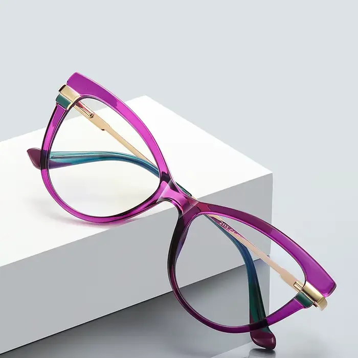 Lunettes œil de chat à monture violette pour femmes