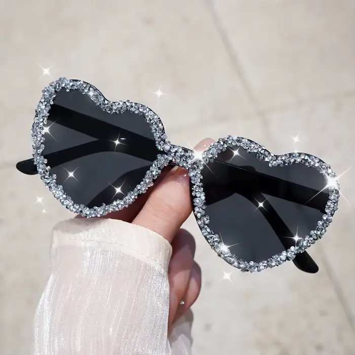 Lunettes de soleil en forme de cœur pour femmes