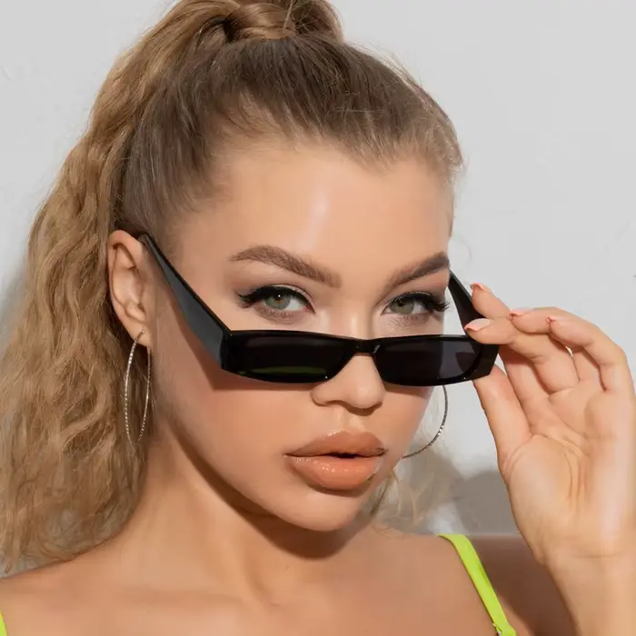Lunettes de soleil rectangulaires pour femmes