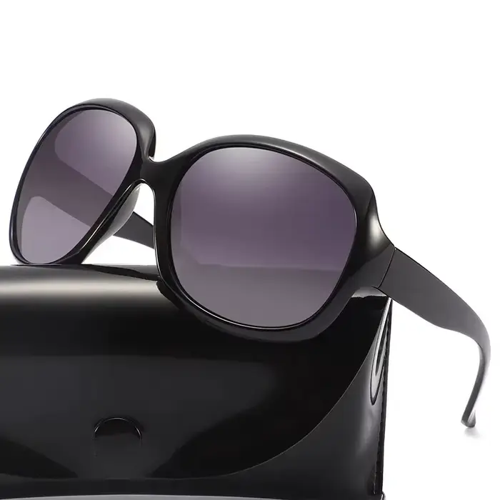 Lunettes de soleil pour femmes et hommes