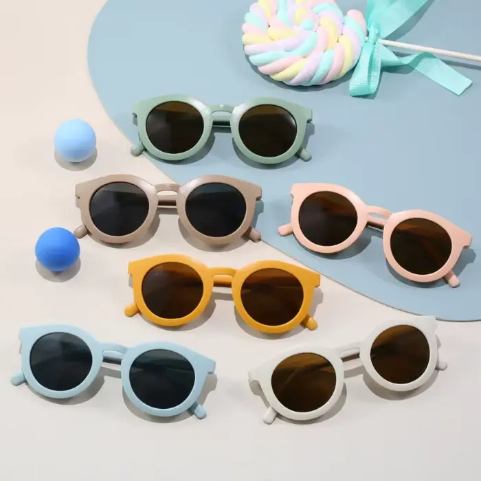 Nouvelles lunettes de soleil pour bébé
