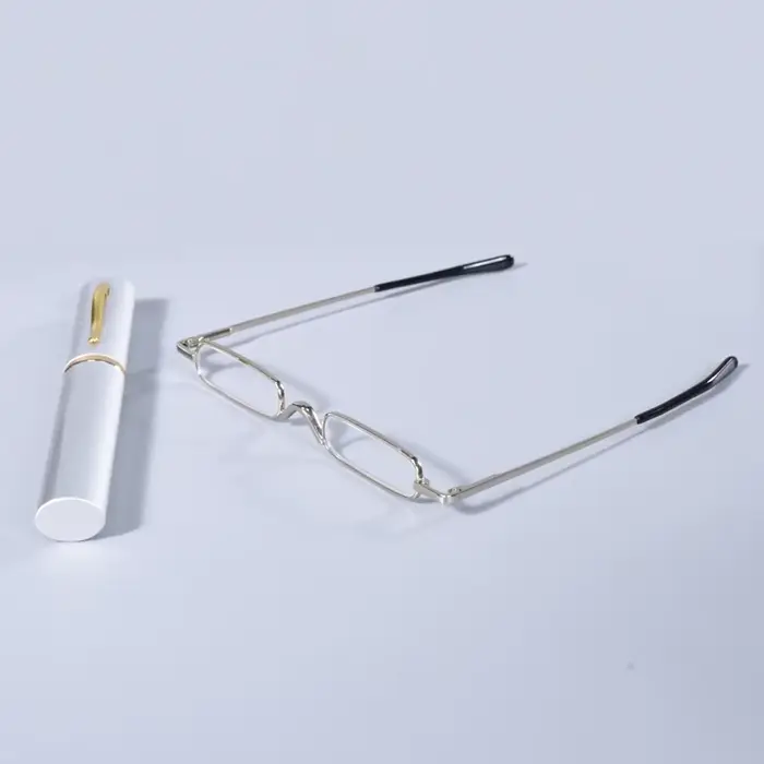 Lunettes de lecture élégantes à monture argentée, monture en métal ultra-fine, pour hommes et femmes