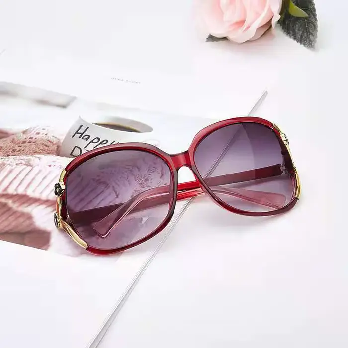 Lunettes 2021 lunettes de soleil femmes mode grand cadre tendance rose lunettes décoratives