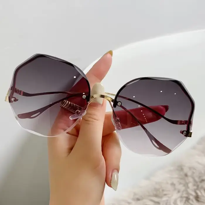 Lunettes de soleil polygone sans bords pour femmes, monture métallique, Vintage, élégantes, verres d