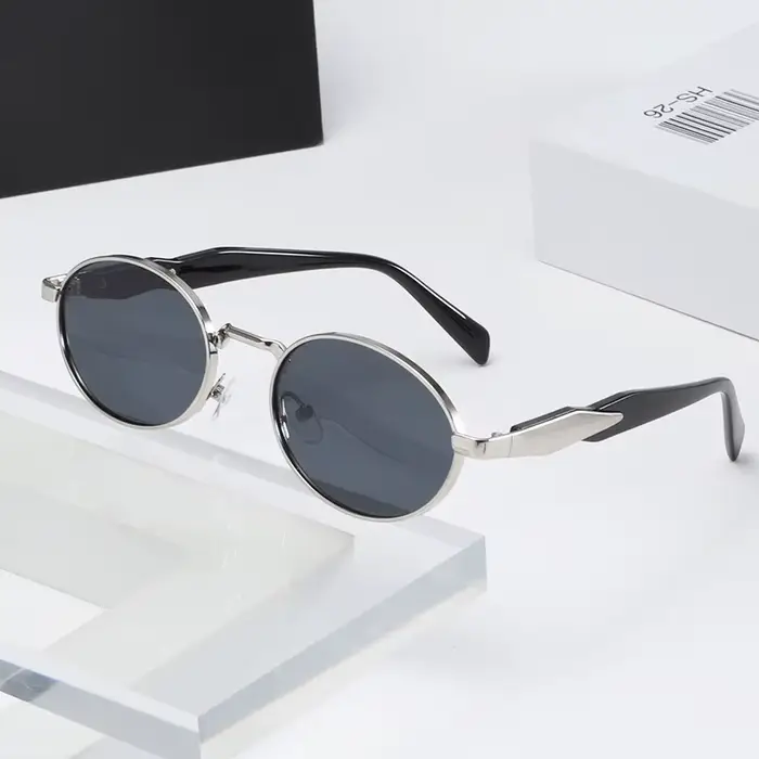 Lunettes de soleil ovales en métal elliptique pour femmes