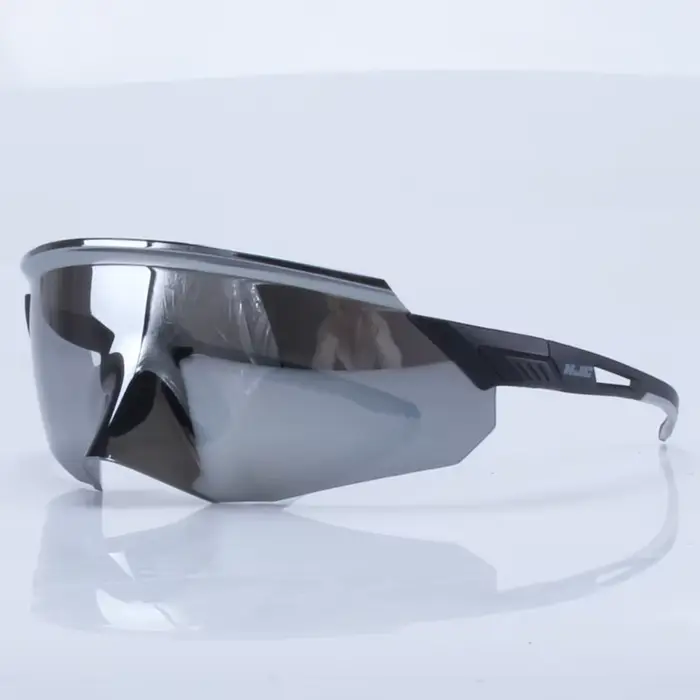 Nouvelles lunettes de cyclisme