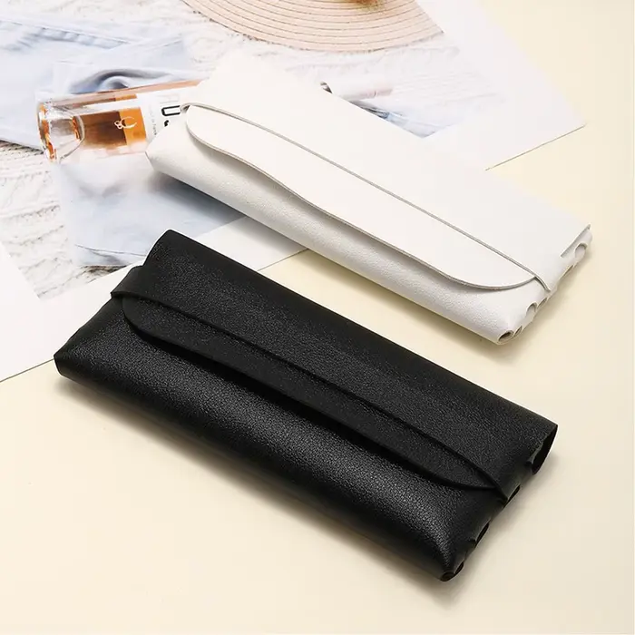Étuis à lunettes en cuir souple et élégant noir et blanc – Sacs de protection