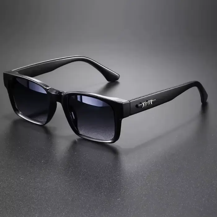Une paire de lunettes tendance à monture rectangulaire avec branches élégantes, design unisexe, idéa