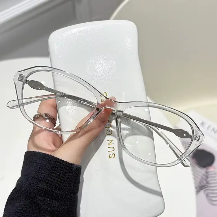 0-0.5-1.0-1.5-2.0-2.5-3.0-3.5-4.0-4.5-5.0-5.5-6.0 Lunettes de myopie anti-lumière bleue adaptées à diverses formes de visage