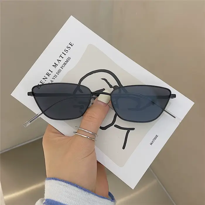 Lunettes de soleil œil de chat classiques pour femmes, monture métallique de marque de luxe, verres 